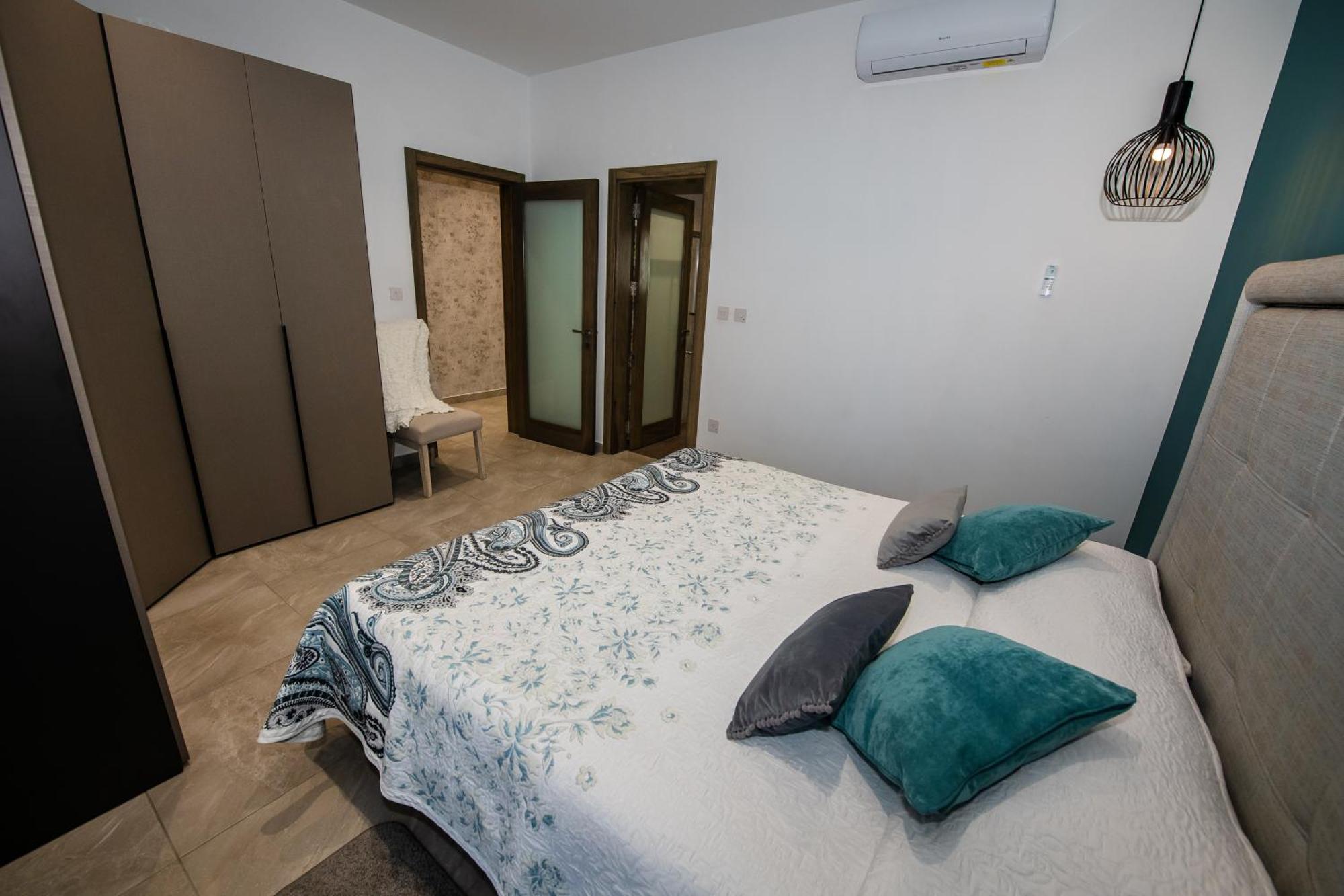 Clifftop Modern Apartment Mellieha Exterior foto